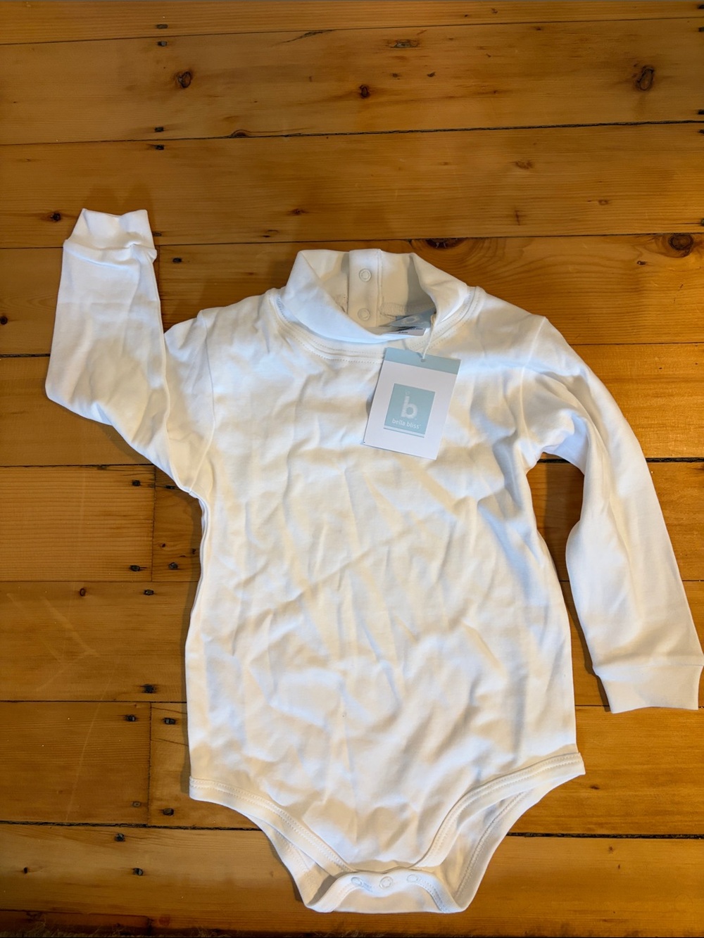 bella bliss White Baby turtleneck Onesie